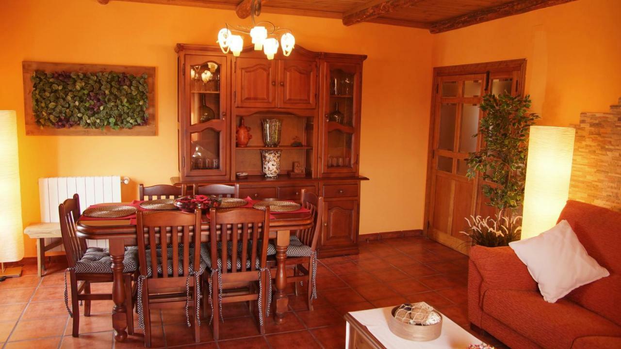 La Casa De La Abuela Mari Trescasas Exterior foto