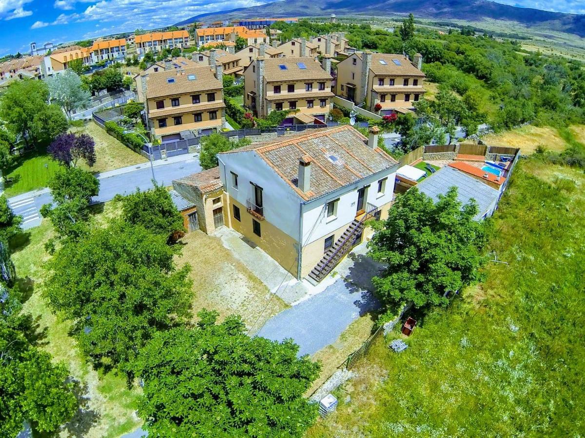 La Casa De La Abuela Mari Trescasas Exterior foto