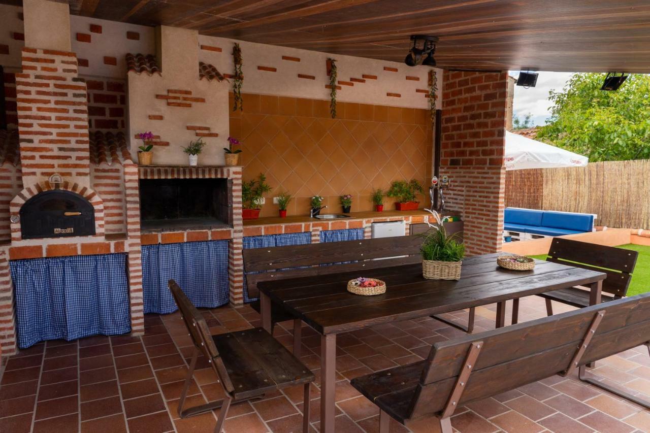 La Casa De La Abuela Mari Trescasas Exterior foto